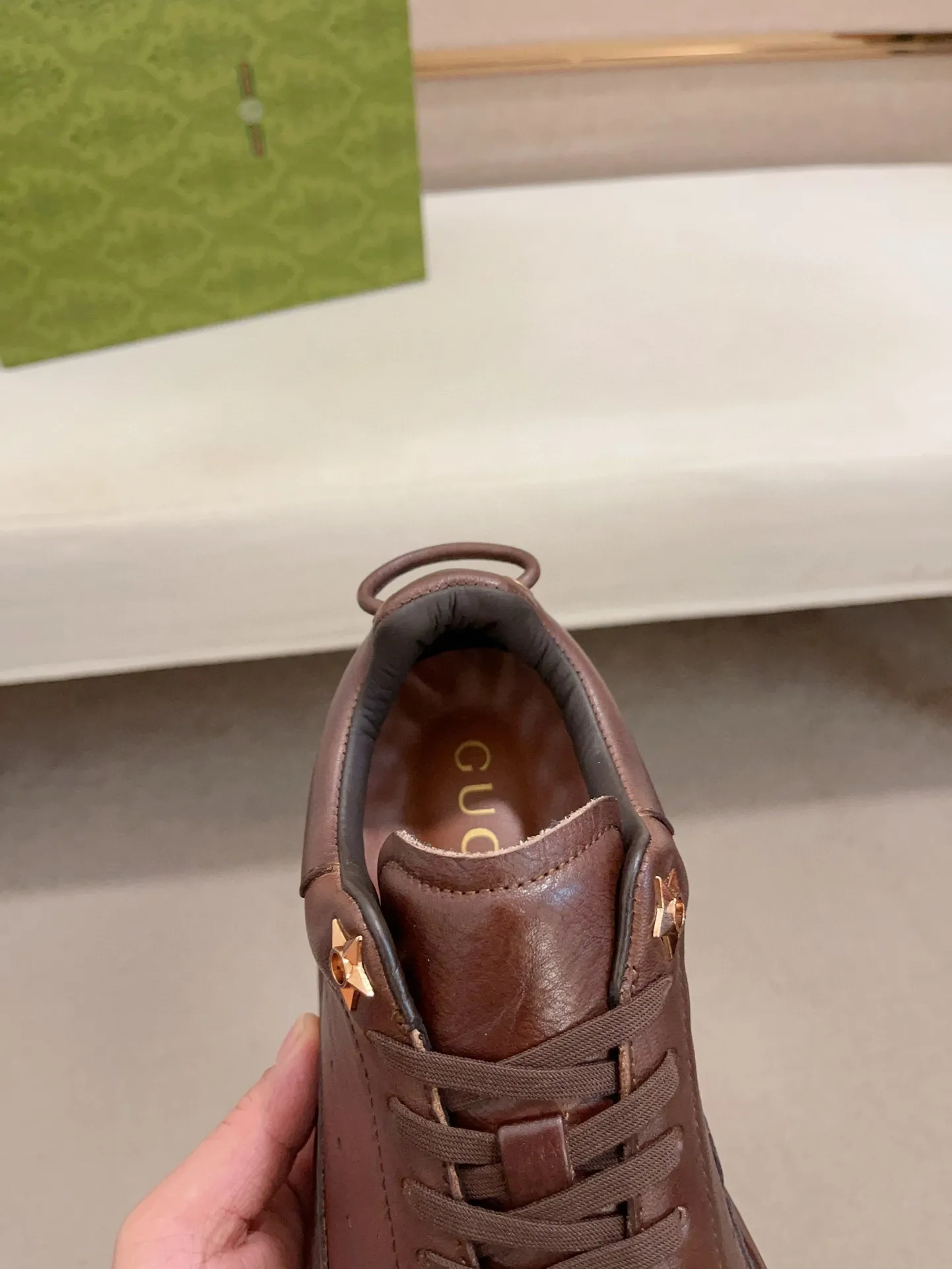 Men's shoes 💰: 680💰 Gucci (Gucci) new men's shoes, sold simultaneously on the official website, made from original orders, uppers made of first-layer cowhide, purely handmade craftsmanship 🌈 High-end first-layer genuine leather lining, original non-slip and wear-resistant outsole, fashionable and versatile, standard size .37-44. Can be customized 45-46